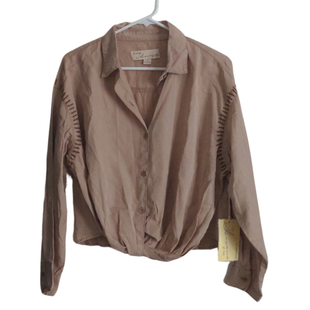 NWT Vintage Havana Tan Button-Up Women's Top